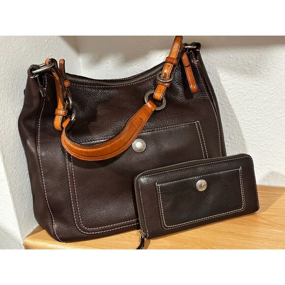 BUNDLE! Coach Chelsea Brown Pebbled Leather Hobo Bag and Zip Around Wallet EUC - Picture 1 of 13